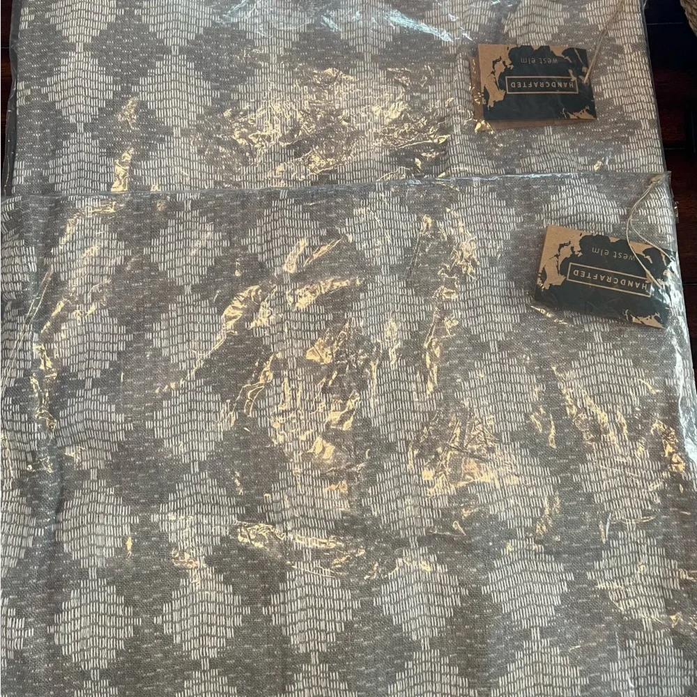 West Elm NWT Set of two 18” Pillow Covers Diamond Pattern Gray